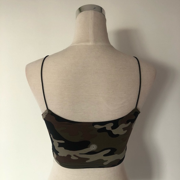 3/$30✨ Camo Sommer Ray Bralette/Crop Top - Picture 3 of 7